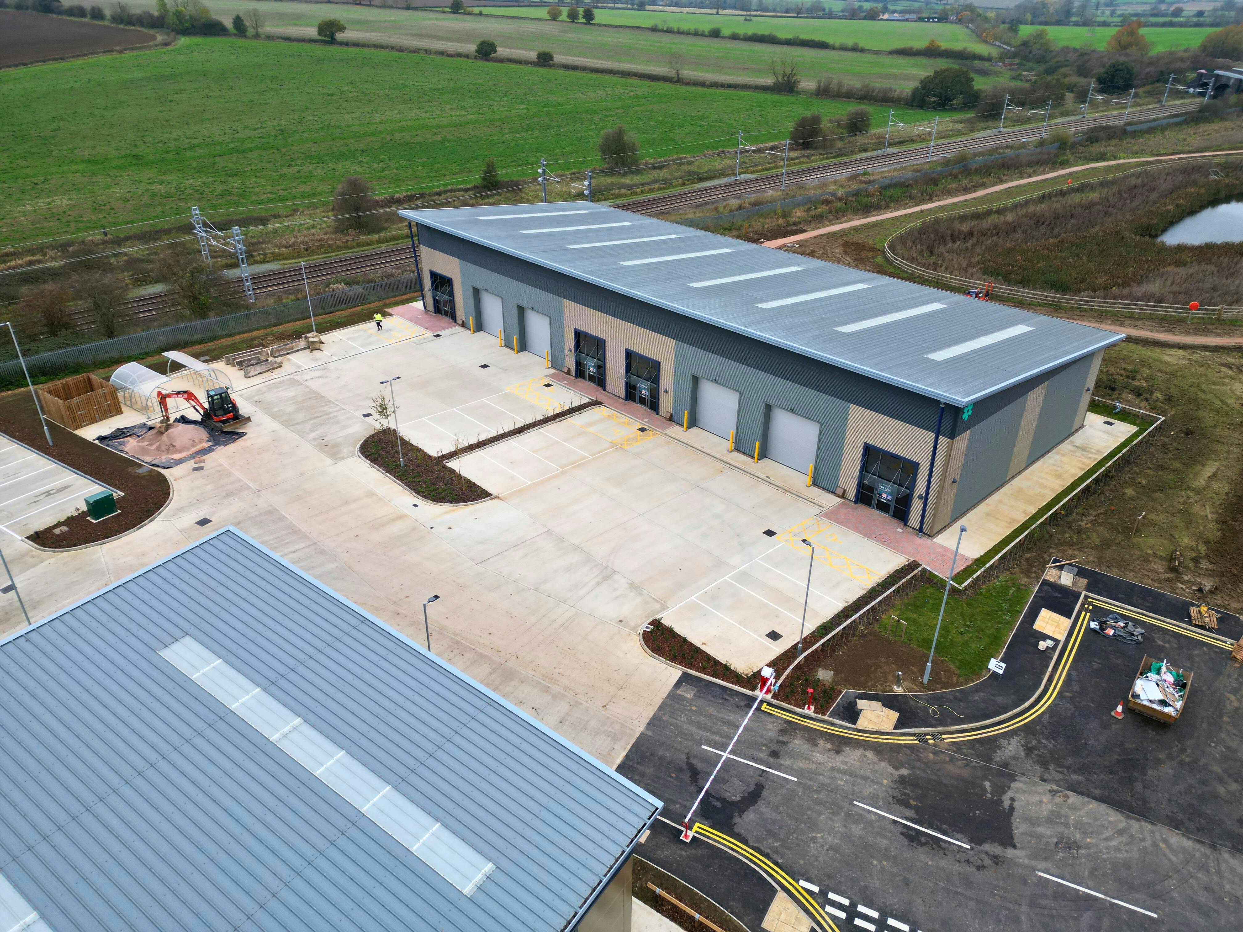 Industrial Unit in Kibworth - photo 3