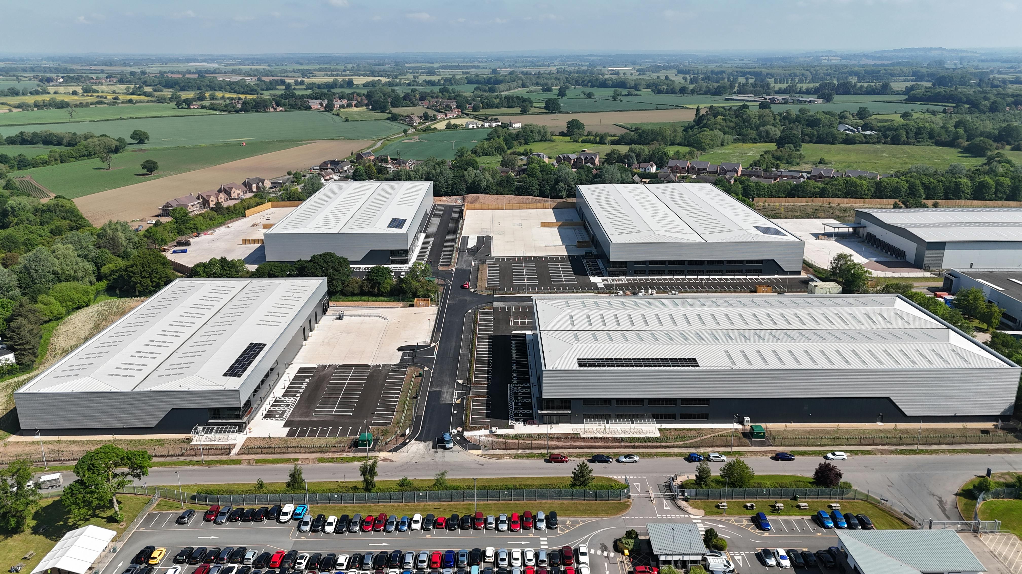 Total Park Telford, Telford, Distribution Warehouse To Let / For Sale - dji_fly_20250521_103336_0323_1749552358431_photo.jpg