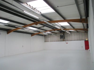 Unit 16 Avonbank, Bristol, Industrial To Let - Avonbank typical internal warehouse 1.jpg