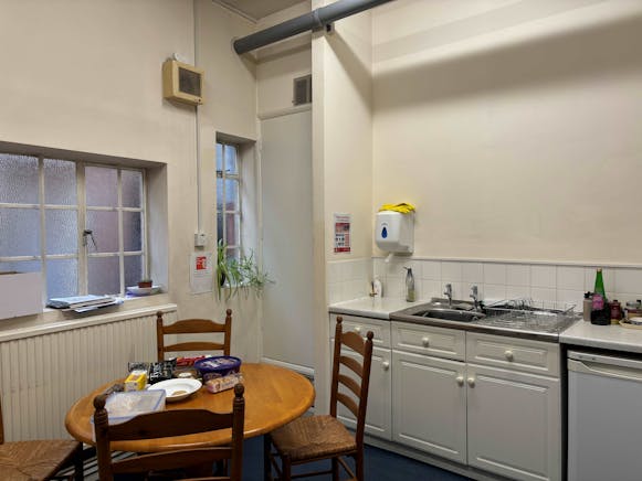 Thanet House, Stroud, Office For Sale - Int 3.jpg