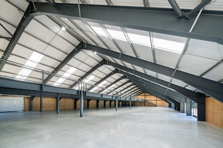 Box 5, Langford Lane, Bicester, Industrial / Office / Other To Let - Boxengasse19box5.jpg