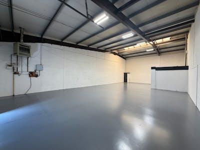 Unit 6 Redditch Trade Centre, Redditch, Industrial/Logistics To Let - IMG_6353.JPG