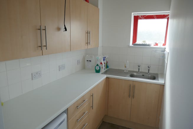 Circle Line House, Harlow, Offices To Let - P1060198.JPG