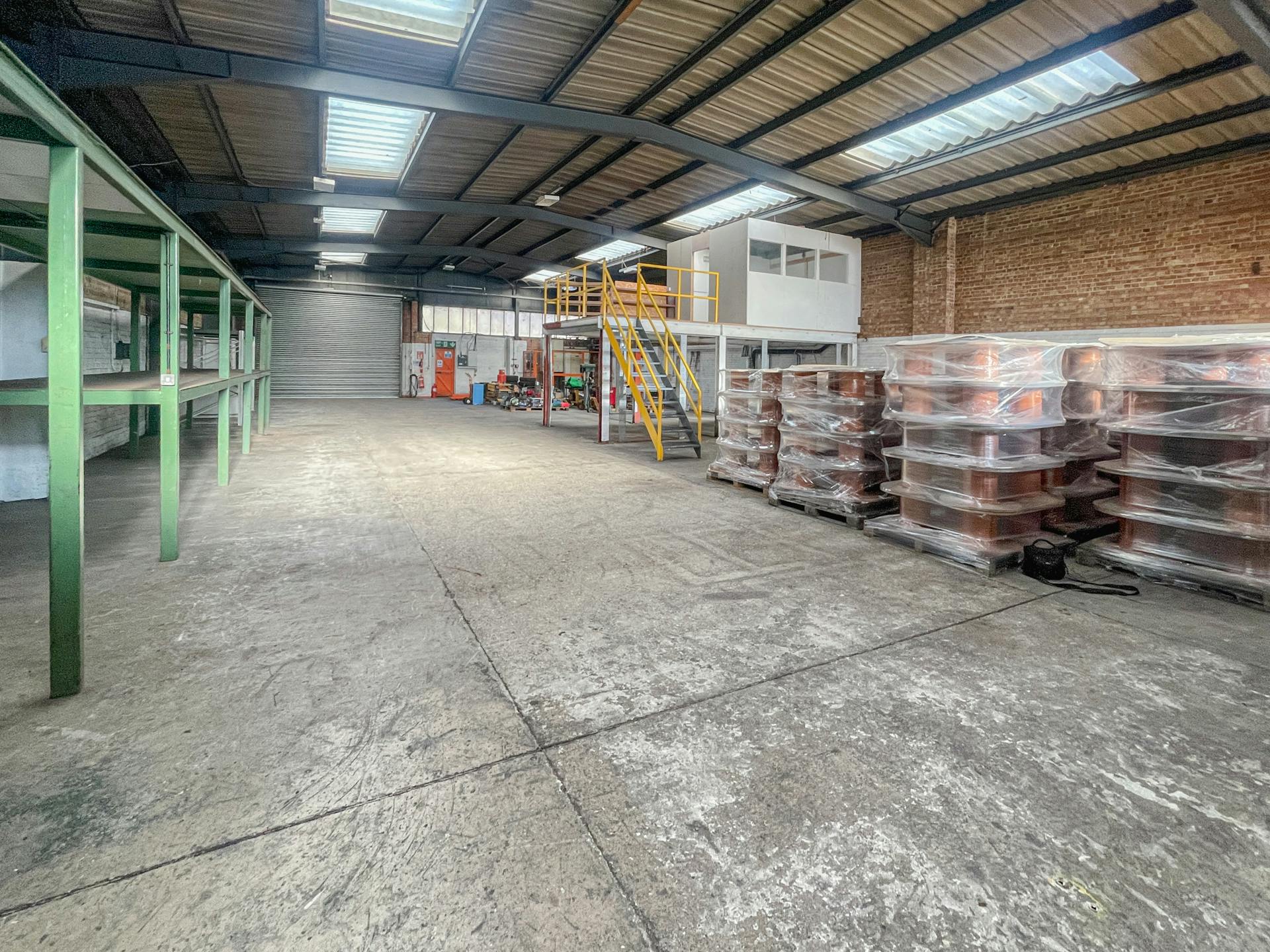 Industrial Unit in Poole - photo 2