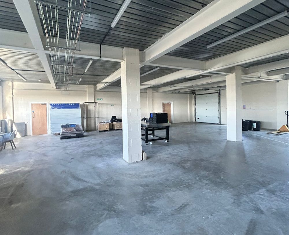 Unit 16 & 17 Compass Point, Hamble, Office Lease Assignment - 20251009_194511000_iOS.jpg