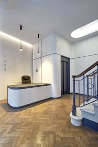 10 Lower James Street, London To Let - Lower James  St 0002.jpg