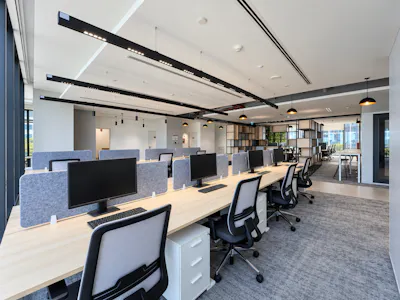 Mashreq Bank Group Headquarters, Financial Center Road, Office To Let - image00009.png