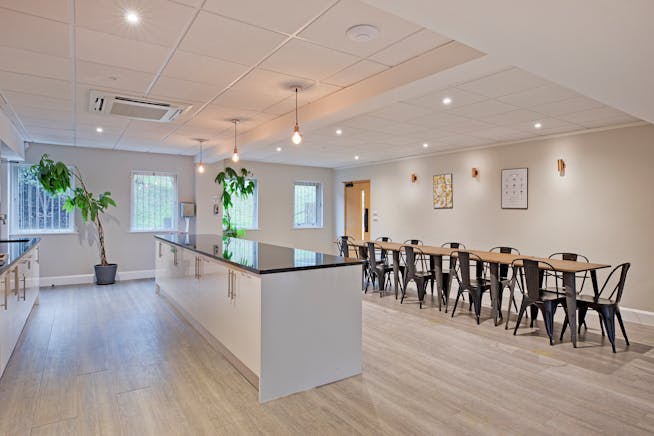 Springwood House, Leeds, Offices To Let - IMG_4146.jpg