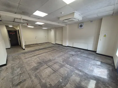 408 Barton Road, Manchester, Retail For Sale - 20260903_125149.jpg