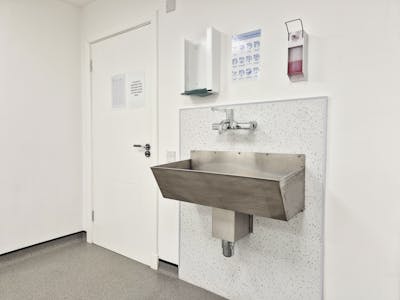 1827 Maryhill Road, Glasgow, Retail For Sale - room1_4.jpg