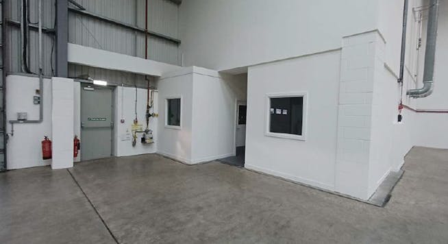 Unit D1 Zenith Industrial Estate, Basildon, Industrial To Let - D1 Zenith Industrial Estate Basildon_5.jpg