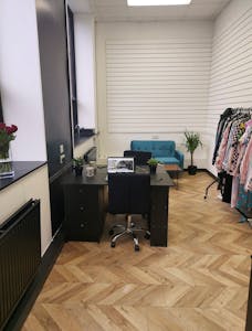 Unit 10 Bingswood industrial Estate, Bingswood Avenue, High Peak, Office To Let - Bingswood Office Internal 3.jpg