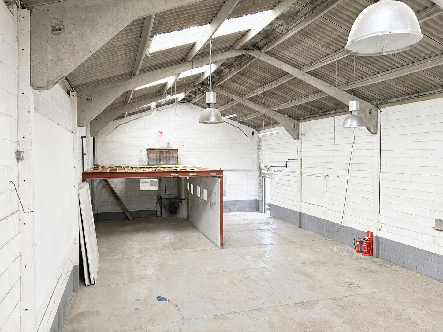 Unit 5 Picks Cottage, Chingford, Industrial To Let - Warehouse.jpeg
