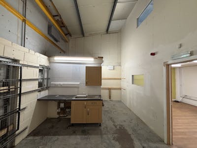 Unit 108, Portmanmoor Road Industrial Estate, Cardiff, Industrial To Let - IMG_5562.jpg