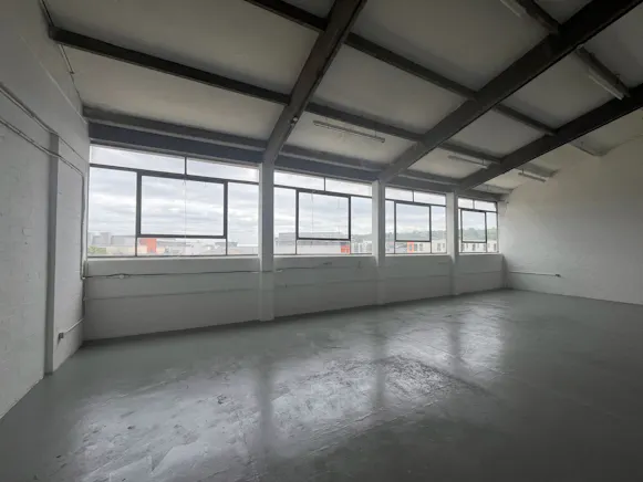 Vernon Building, Westbourne Street, High Wycombe, Industrial To Let - WhatsApp Image 2026-06-02 at 15.45..jpeg