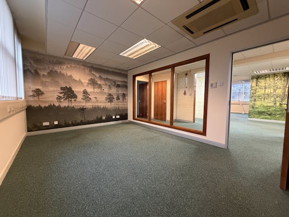 Suite 2, South Inch Business Centre, Perth, Offices To Let - IMG_1599.JPG