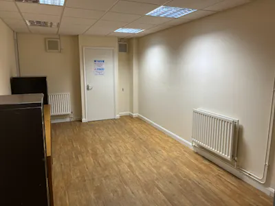 17 Potters Lane, Kiln Farm, Milton Keynes, Automotive / Industrial / Industrial/Logistics / Motortrade / Warehouse / Industrial / Warehouse For Sale - IMG_2472.JPEG