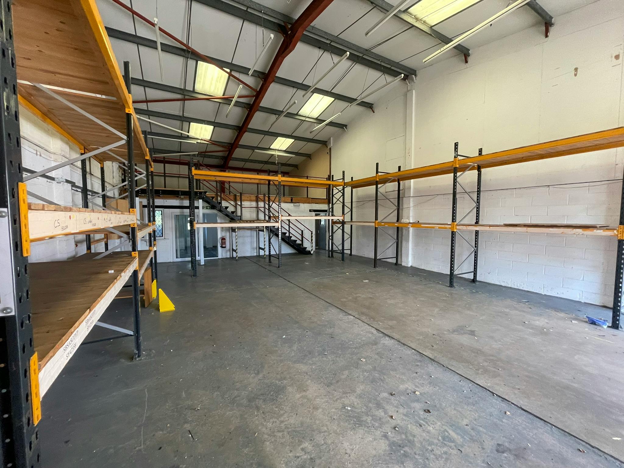 Unit 1 and Unit 2, 1 Frensham Road