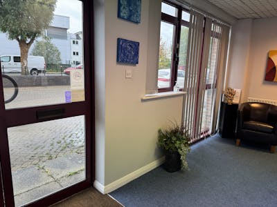 32 The Metro Centre, Watford, Office For Sale - IMG_4858.jpg