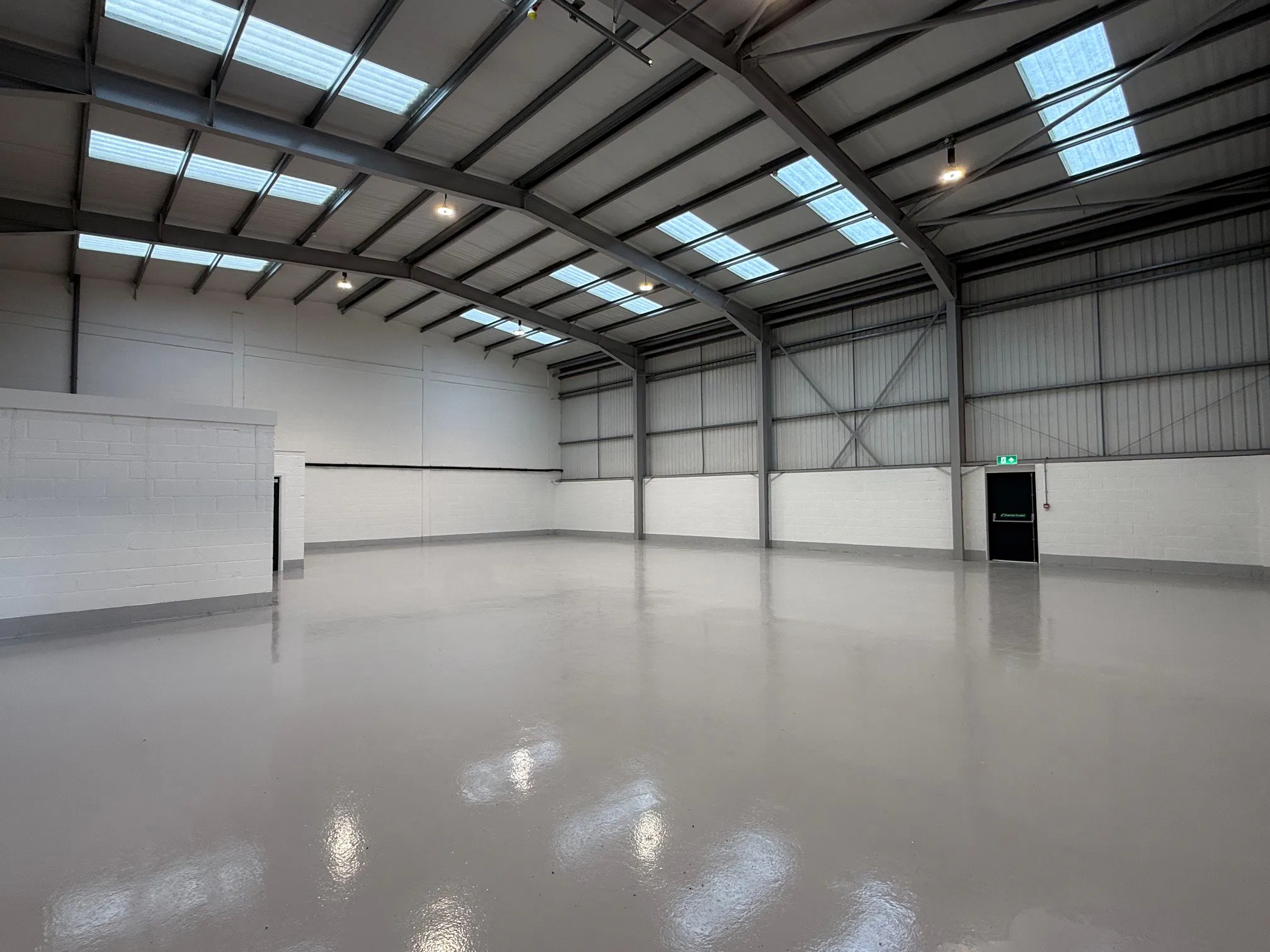 Unit 18 Rushy Platt Industrial Estate, Caen View, Swindon, Industrial To Let - Warehouse 2 - Sept 2026.jpg