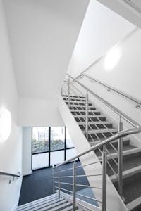 Unit 4, Metroplex Park, Tolworth, Industrial / Warehouse To Let - Metroplex Unit 4-8.jpg