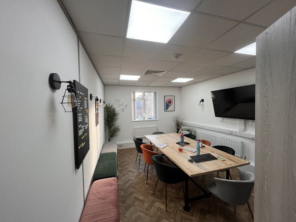 Riverdale House, Riverdale, St. Albans, Offices To Let - 20241204_094517230_iOS.jpg