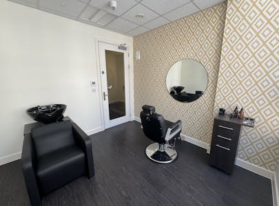 Phenix Salon Suites, Corn Exchange Building, Liverpool, Leisure / Retail To Let - 11.png