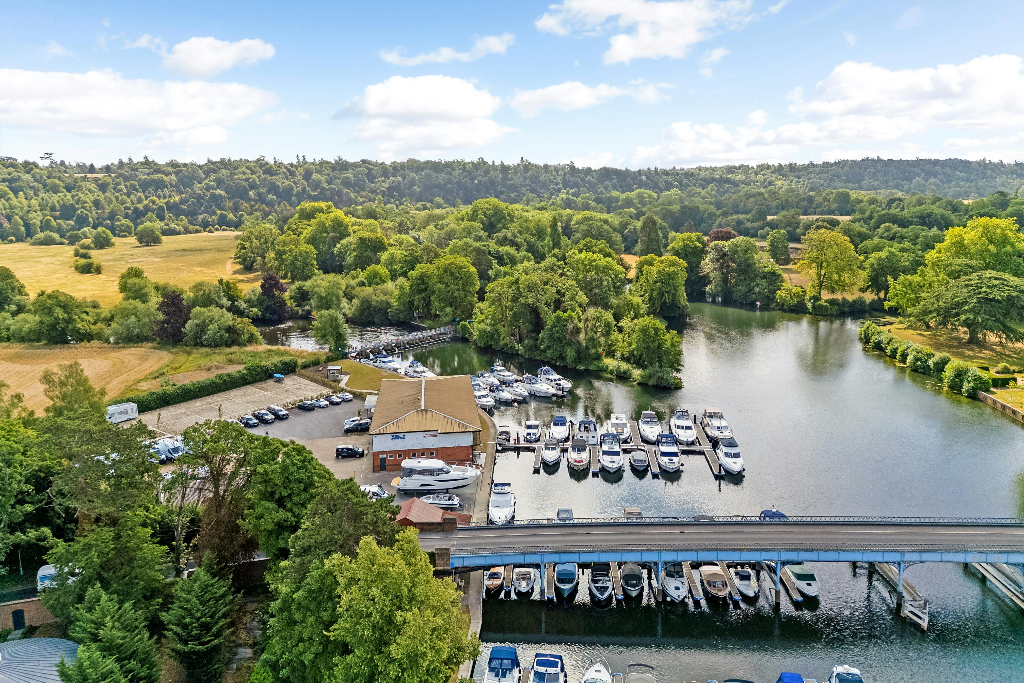 DB Marine Building, Ferry Lane, Cookham on Thames, Offices To Let - 95149_D B Marine Cookham Bridge 34.jpg