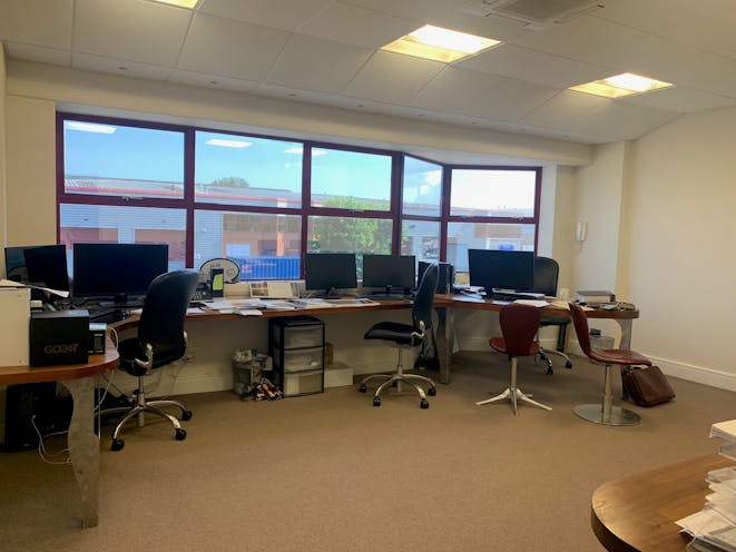 Unit 4 The Markham Centre, Reading, Industrial / Warehouse To Let - 13.jpg