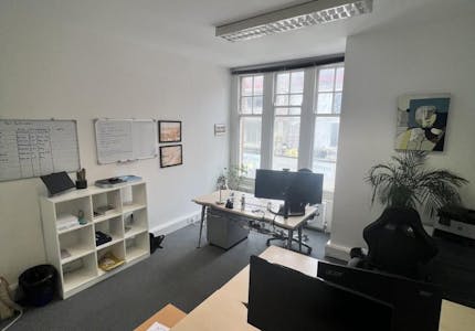 Rochester House, Office 3, 48 Rochester Gardens, Hove, Office To Let - Image 3