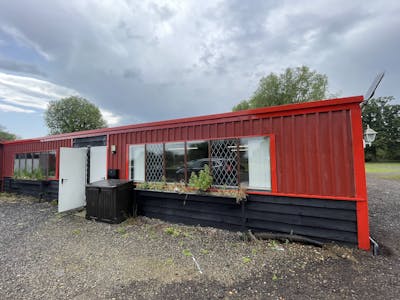 Offices 1, 2 & 3 at Milton Pools, Great Milton, Office To Let - IMG_4230.JPG