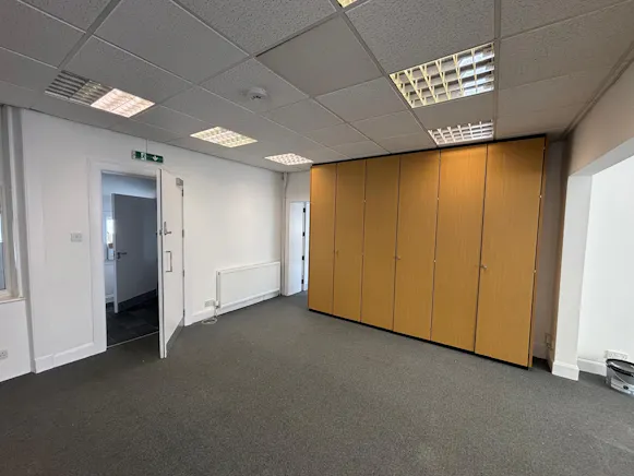 7 Bogleshole Road, Glasgow, Offices To Let - PHOTO-2026-06-01-07-48-59 6.jpg