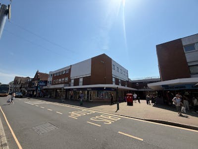 27 Church Road, Burgess Hill, Retail To Let - IMG_0188.jpeg