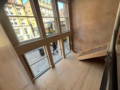 10 Newton Street, Manchester, High Street Retail To Let - Int 6.jpg
