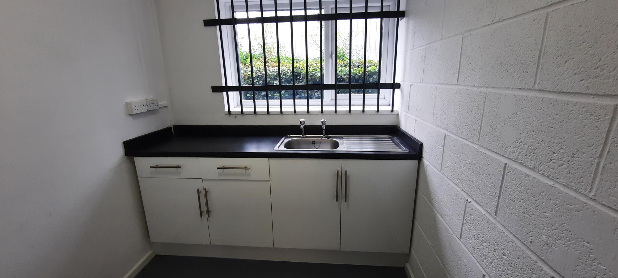 Industrial Unit in Kidderminster - photo 4