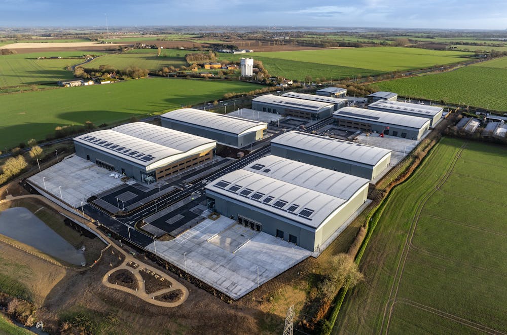 Unit 2 Centurion Park, Junction A120/B1035 - 20250107tungsten34.jpg