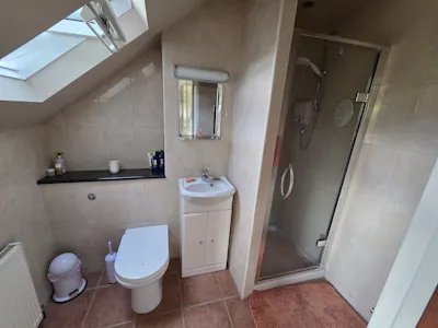 617 Ashingdon Road, Rochford, Residential House For Sale - WhatsApp Image 2026-09-07 at 07.44.34 (1).jpeg