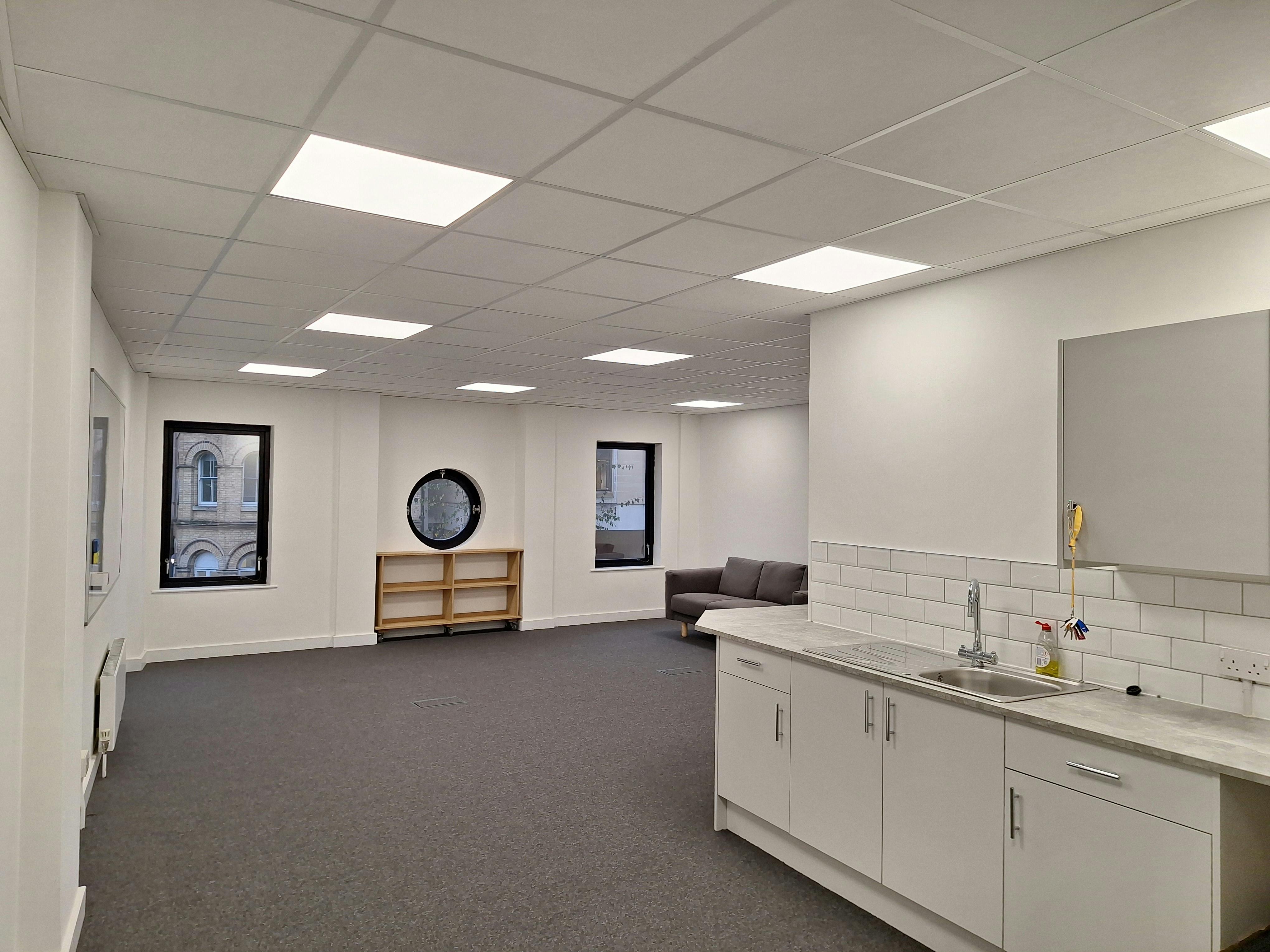 Office in Oxford - photo 2