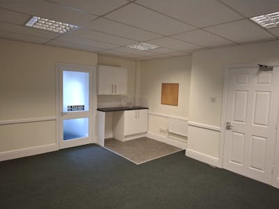 2 Centre Court, Vine Lane, Halesowen, Office To Let - Image 5