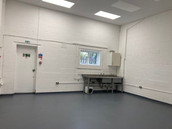 Unit 10 Watchmoor Trade Centre, Camberley, Industrial / Warehouse To Let - warehouse.jpg