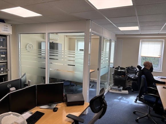 Hollies House, Suite G, Potters Bar, Offices To Let - 8.jpg