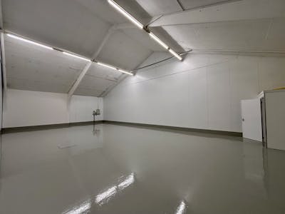 Unit 22, Freemans Parc, Cardiff, Industrial To Let - IMG_6921.jpg