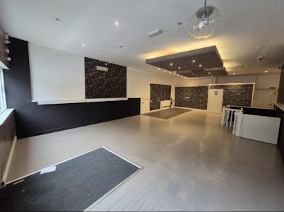 8 The Rock, Bury, A3 (Restaurants and Cafes) / Restaurant / Cafe / High Street Retail To Let - Restaurant / Shop Floor