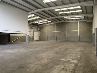 Unit 4 Quadrant Park, Welwyn Garden City, Industrial/Logistics To Let - IMG_8008.jpeg