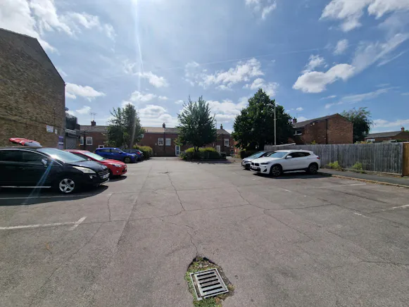 Unit 5 Burnaby Close, Basingstoke, Retail To Let - 20260824_125751.jpg