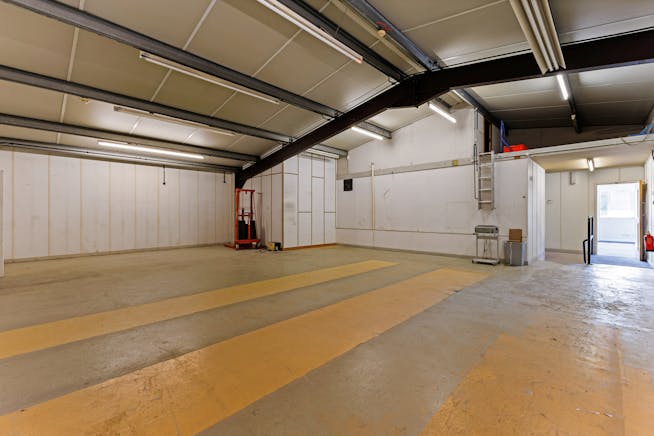 DB Marine Building, Ferry Lane, Cookham on Thames, Offices To Let - 95149_D B Marine Cookham Bridge 18.jpg