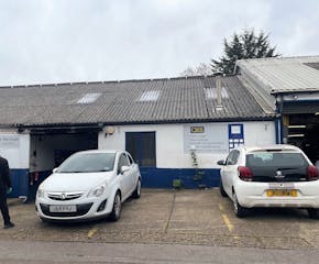 Unit 3, Ashtead, Warehouse & Industrial To Let - IMG_5042.jpg