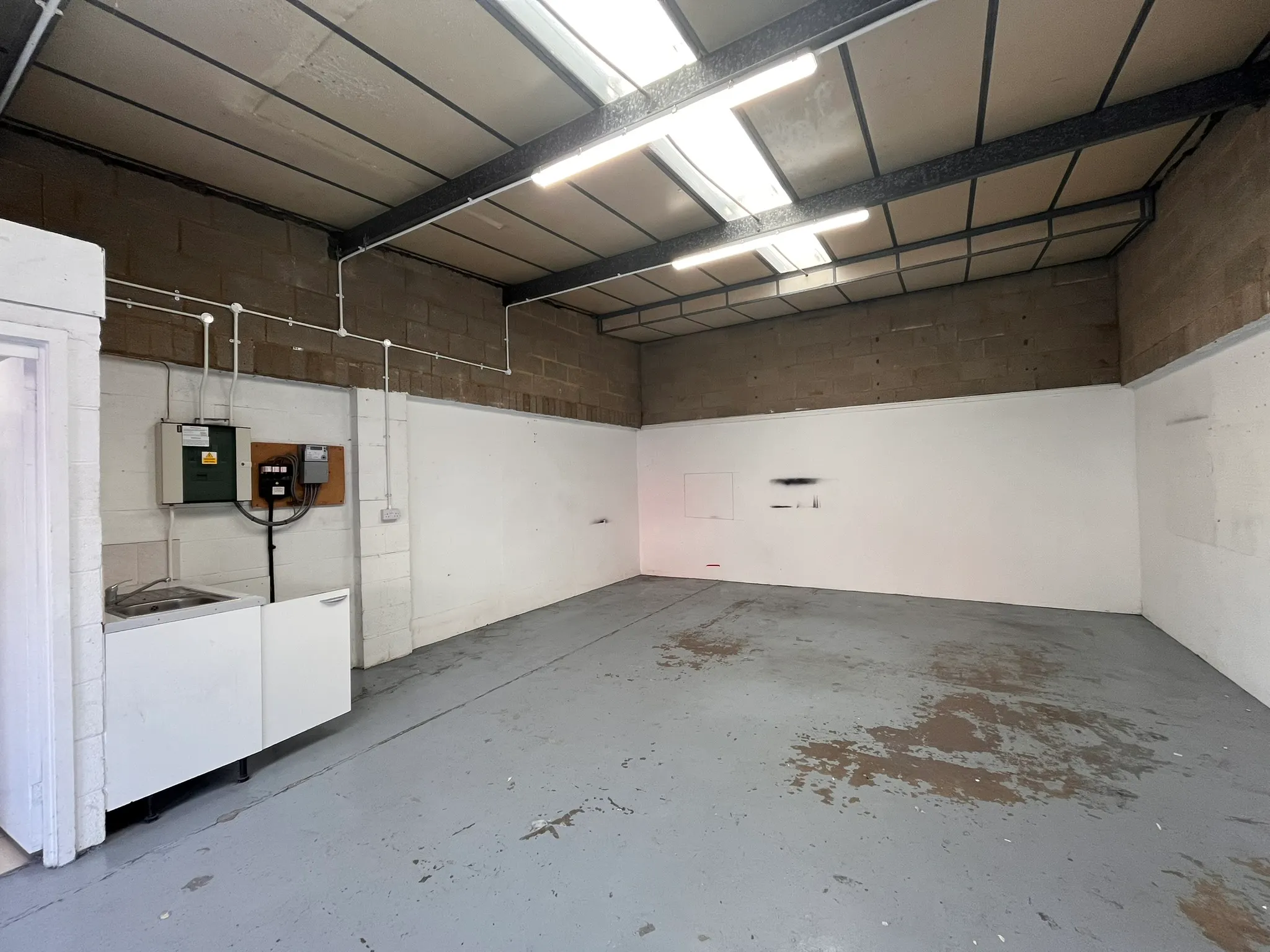 Unit 23, Edison Road, Aylesbury, Industrial To Let - IMG_2833.JPEG