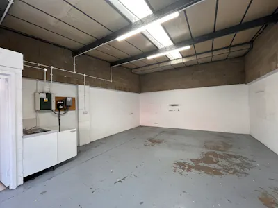 Unit 23, Edison Road, Aylesbury, Industrial To Let - IMG_2833.JPEG