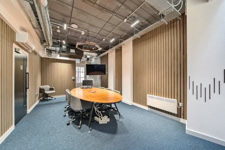 1-6 Newbury Street & 12 Kinghorn Street, London, Office / Showroom For Sale - 138171326916e1e30958dARW1.jpg